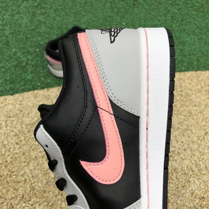 Air Jordan 1 Low White Black Pink Sneakers 553558-062