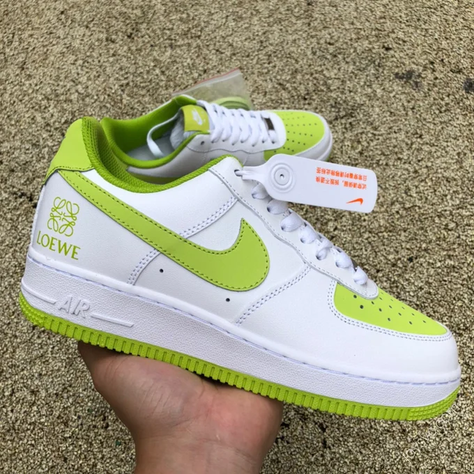 Nike Air Force 1 White/Grass Green AF1234-002