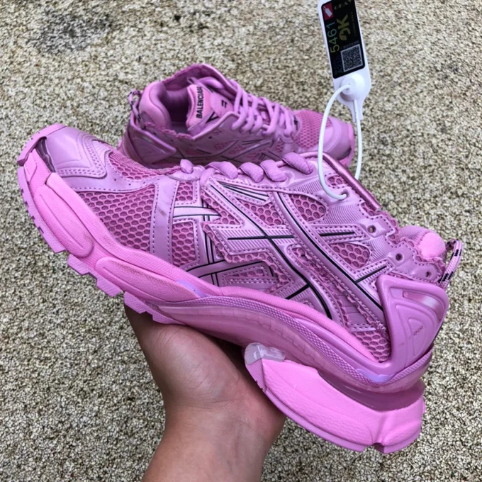 Balenciaga Runner Pink