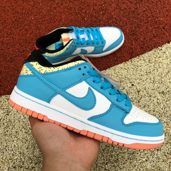 Nike Dunk Low 