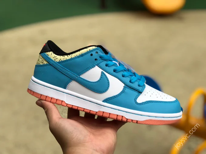 Nike Dunk Low 