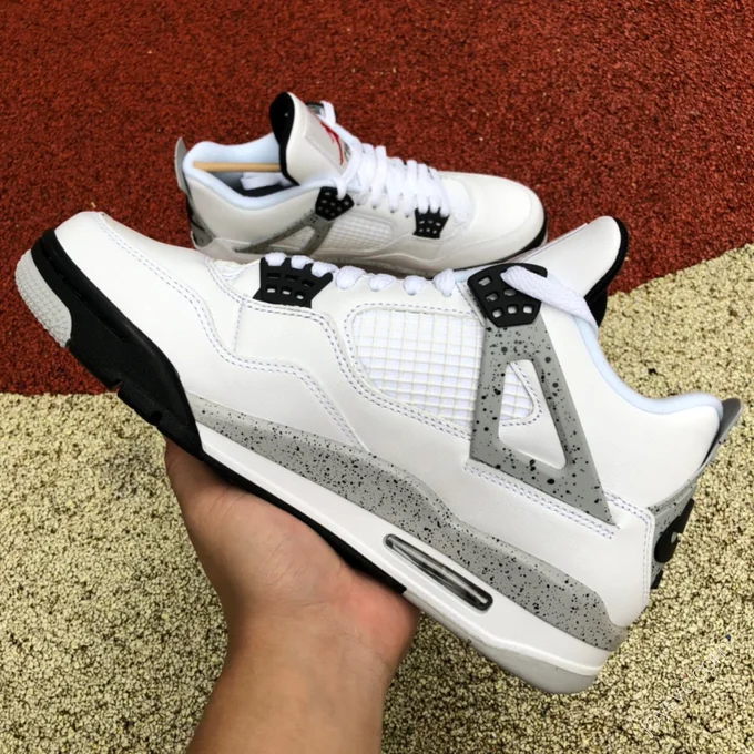 Air Jordan 4 