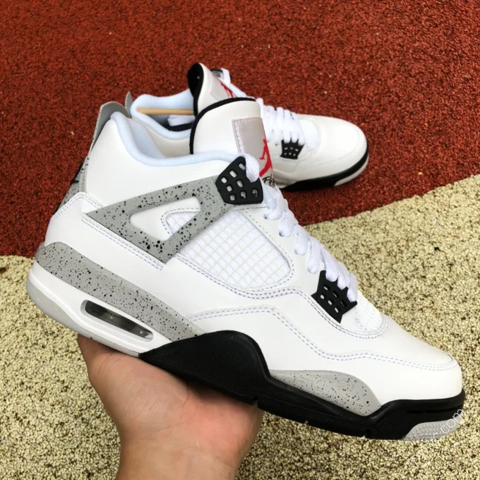 Air Jordan 4 