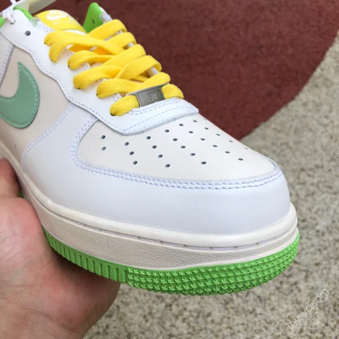 Nike Air Force 1 '07 White/Green Swoosh CW3388-201