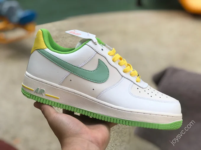 Nike Air Force 1 '07 White/Green Swoosh CW3388-201