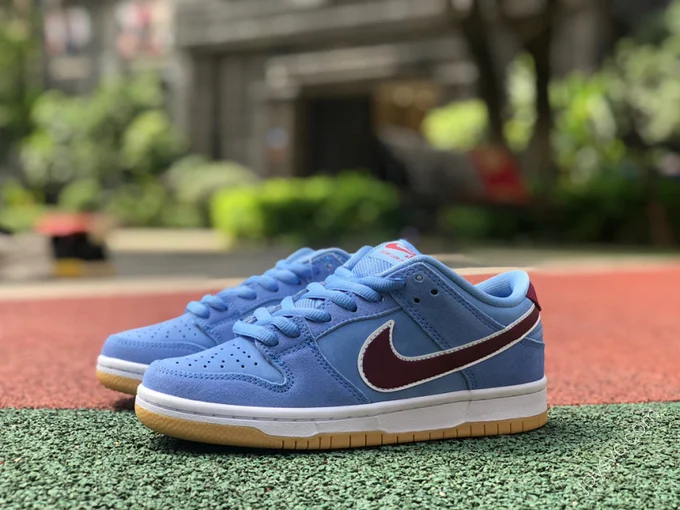 Nike SB Dunk Low PRM 