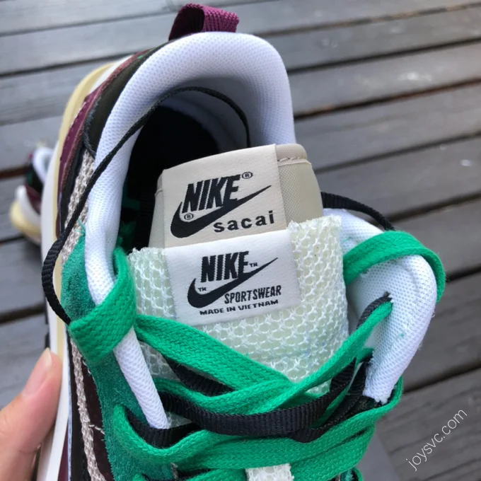 Nike x Sacai Vaporwaffle Red DD3035-200