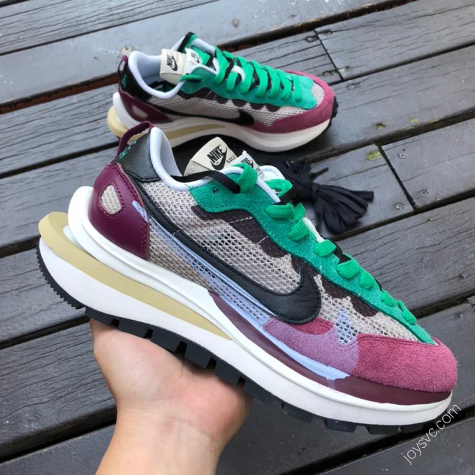 Nike x Sacai Vaporwaffle Red DD3035-200