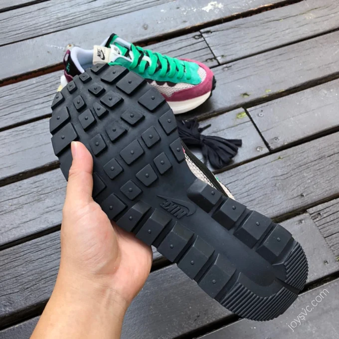 Nike x Sacai Vaporwaffle Red DD3035-200