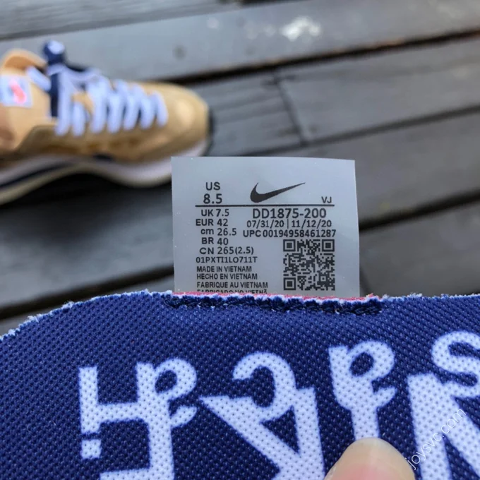 Nike x Sacai Vaporwaffle Beige DD1875-200