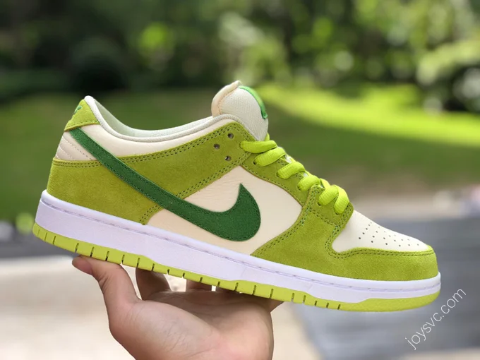 Nike SB Dunk Low 