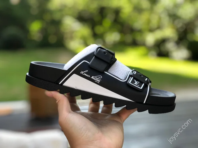 LOUIS VUITTON Slides Black White