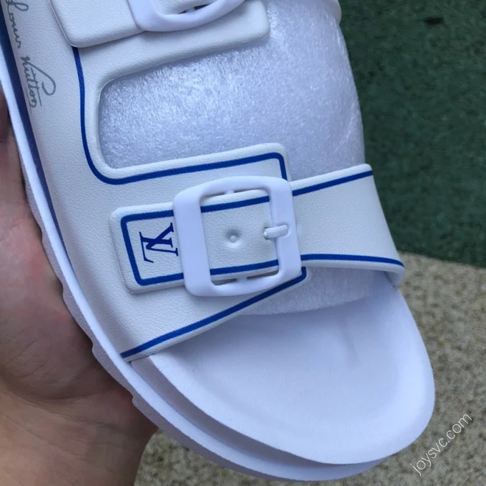 LOUIS VUITTON Slides Blue