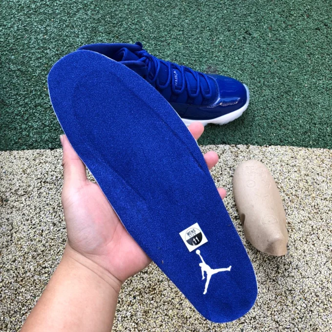 Air Jordan 11 Blue White Basketball Shoes AT7802-115