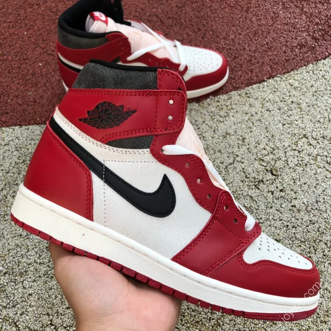 Air Jordan 1 Retro High Chicago High-Top Sneaker FD1437-612