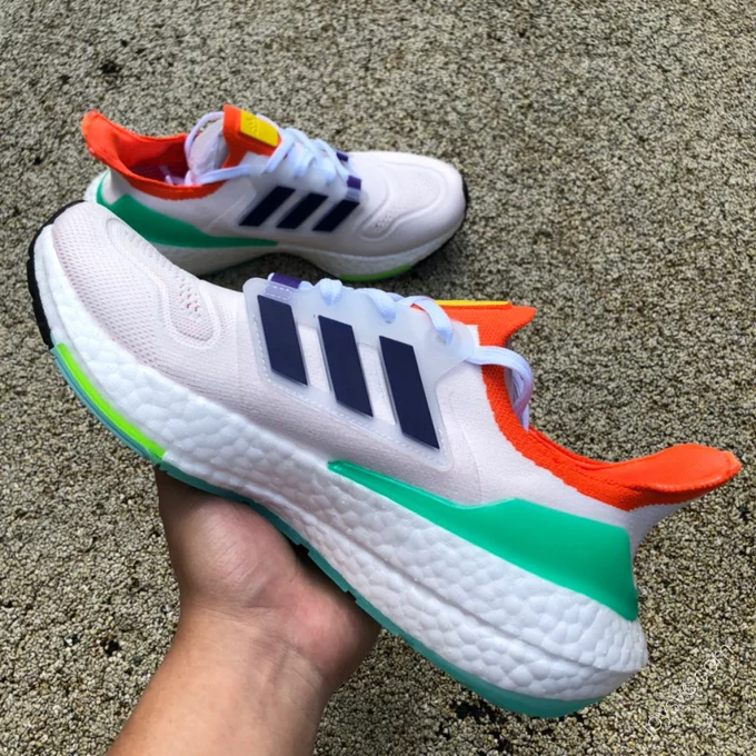 Adidas UltraBoost 22 Multicolor White