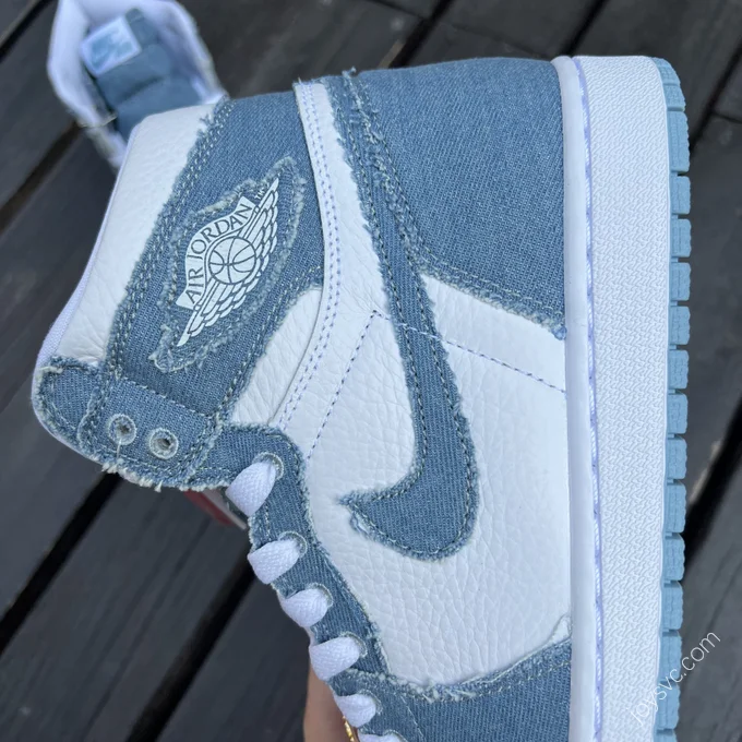 Air Jordan 1 High OG Blue White Sneakers DM9036-104