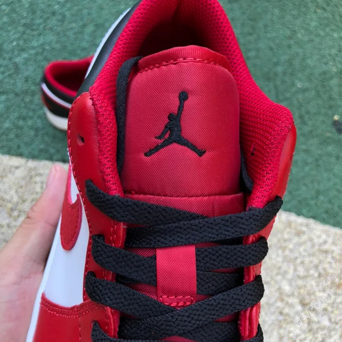 Air Jordan 1 Low 