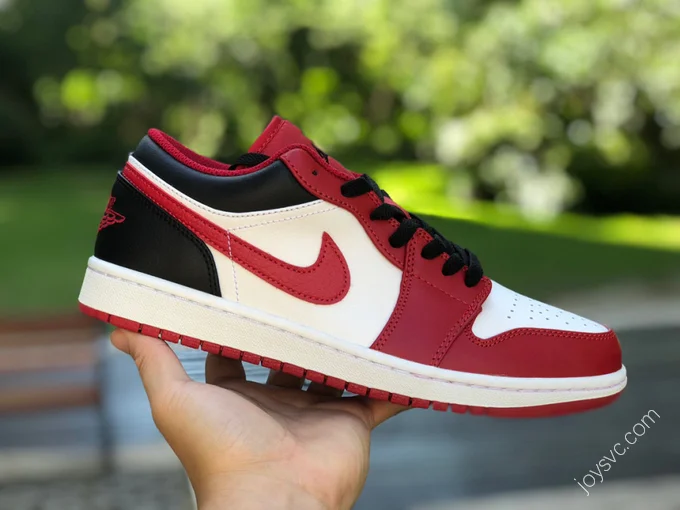 Air Jordan 1 Low 