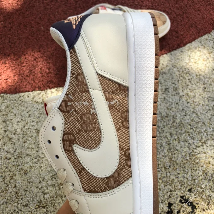 Travis Scott x Air Jordan 1 Low Gucci White Brown DM7