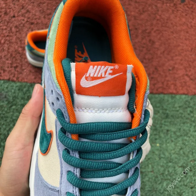 Katsuhiro Otomo x Nike Dunk Low White Blue Green LF0039-017