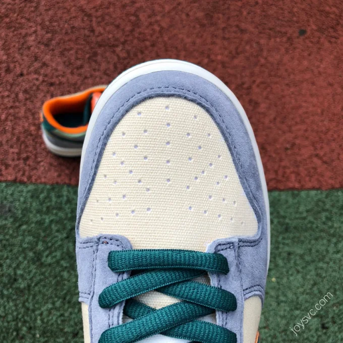 Katsuhiro Otomo x Nike Dunk Low White Blue Green LF0039-017