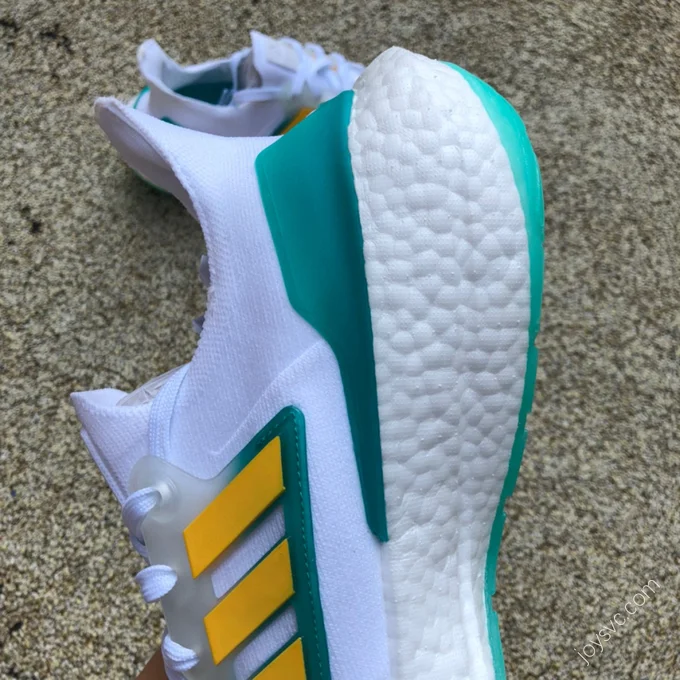 Adidas UltraBoost 22 Yellow Green White