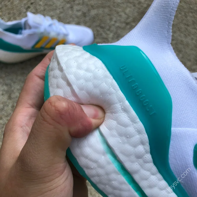 Adidas UltraBoost 22 Yellow Green White