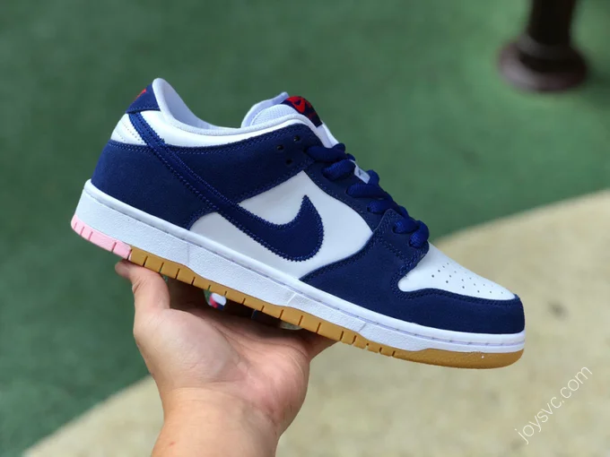 Nike SB Dunk Low 