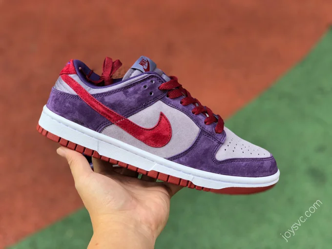 Nike SB Dunk Low 