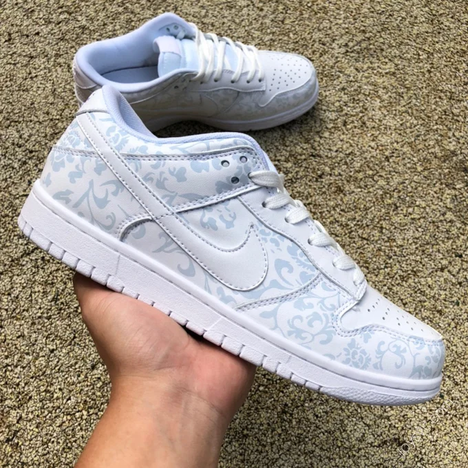 Nike Dunk Low 