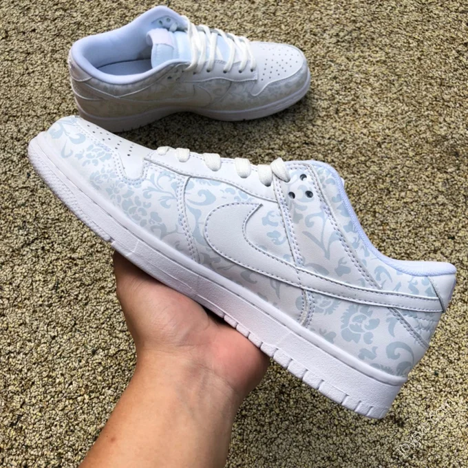 Nike Dunk Low 