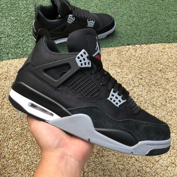 Air Jordan 4 Retro 