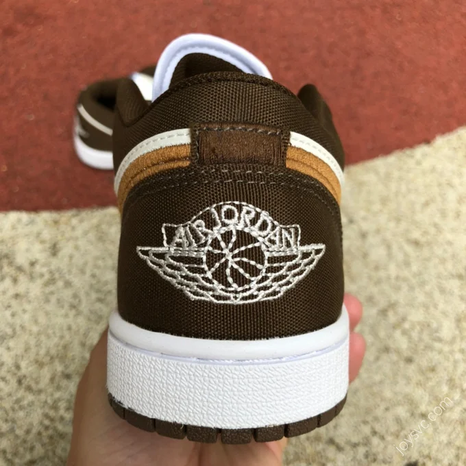 Air Jordan 1 Low SE 