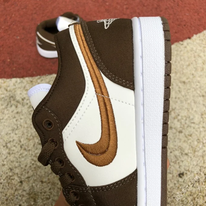 Air Jordan 1 Low SE 