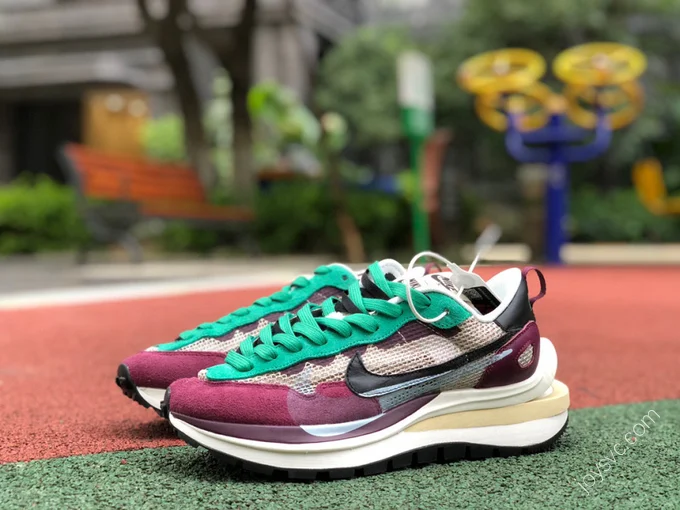 Nike x Sacai Vaporwaffle Red DD3035-200