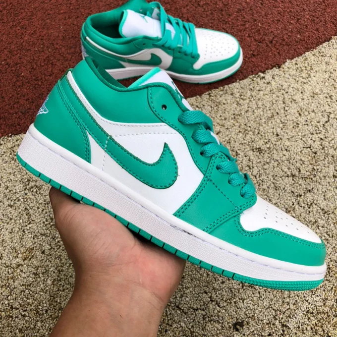 Air Jordan 1 Low White Green Sneakers DC0774-132