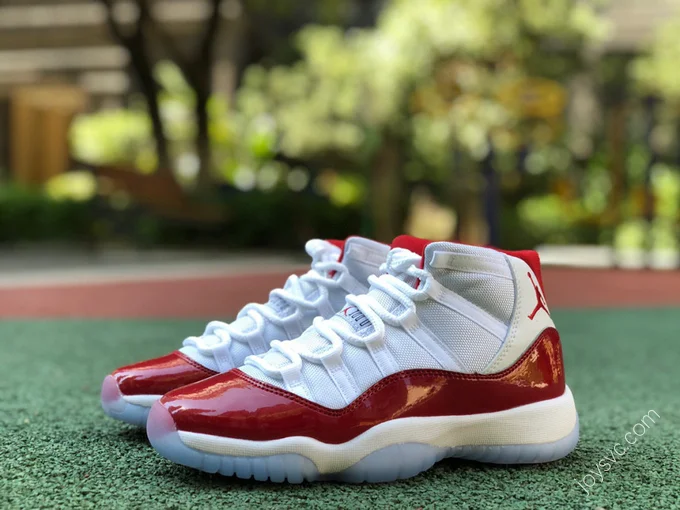 Air Jordan 11 WMNS 