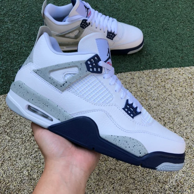 Air Jordan 4 