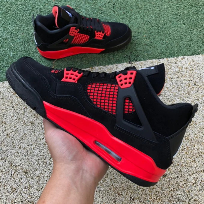 Air Jordan 4 Retro 