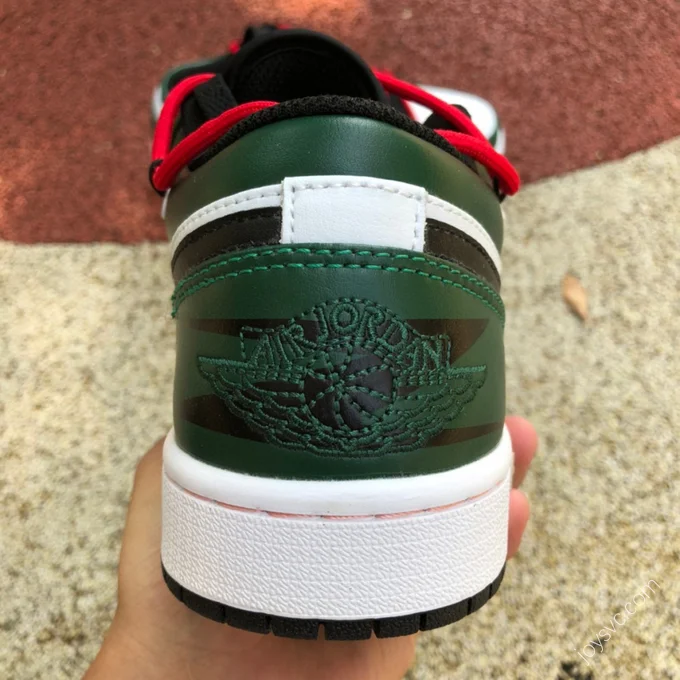 Air Jordan 1 Low 