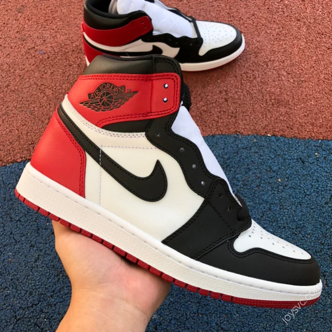 Air Jordan 1 OG Black Toe Classic High-Top Sneaker 555088-575441-125