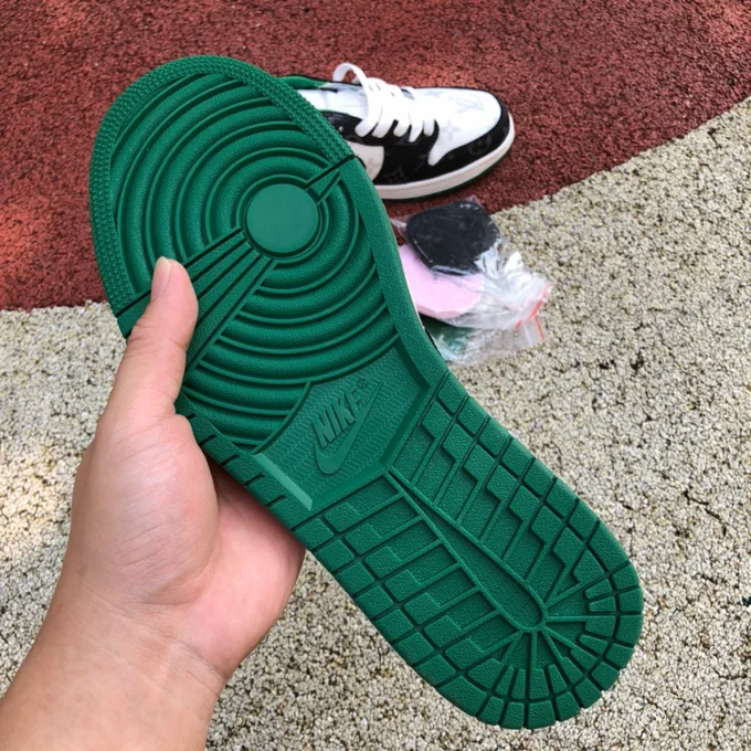 Travis Scott x Nike Air Jordan 1 Low Green White Sneakers DM7866-