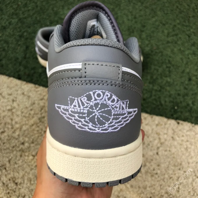 Air Jordan 1 Low 