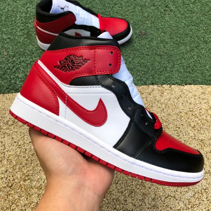 Air Jordan 1 Mid 