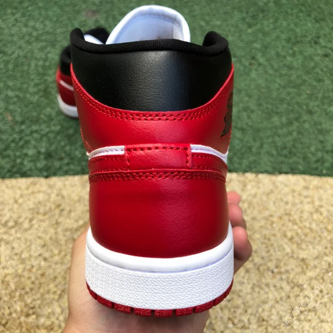 Air Jordan 1 Mid 