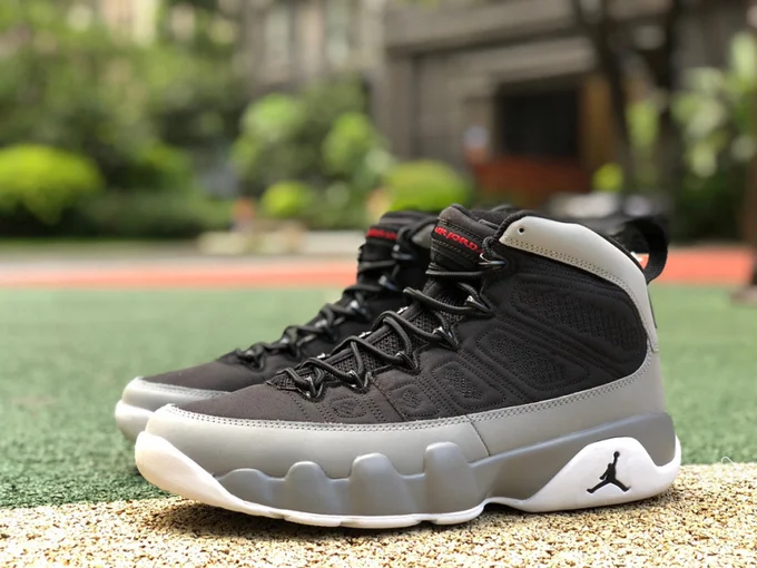 Air Jordan 9 