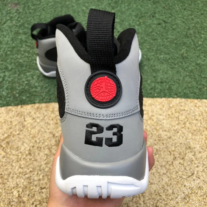 Air Jordan 9 