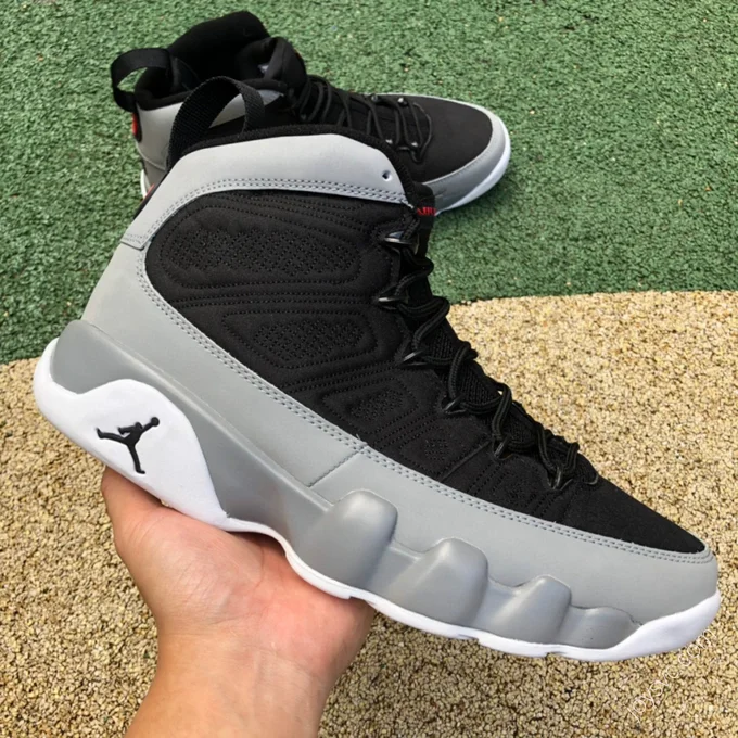 Air Jordan 9 