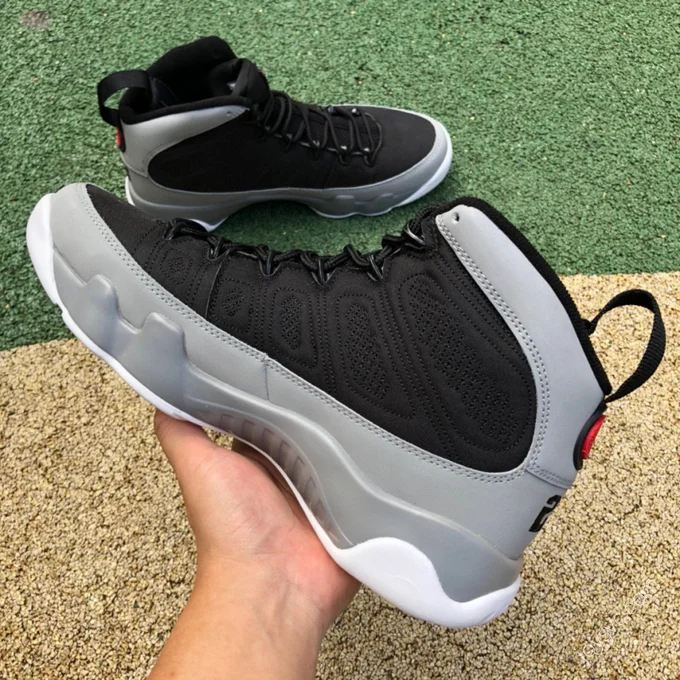 Air Jordan 9 